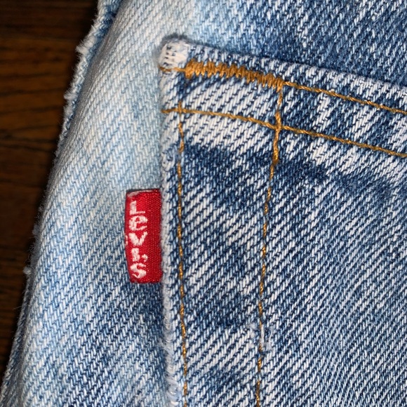 Vintage 90s Levi’s Bleached Denim Jeans 38 x 30 - Picture 2 of 6